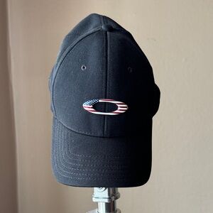 Oakley Flex USA Flag Logo Hat
